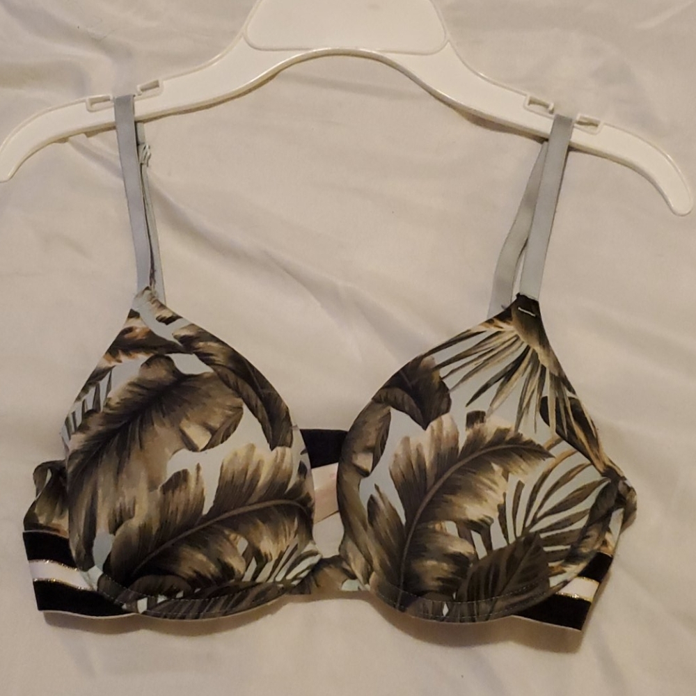Pink push up bra